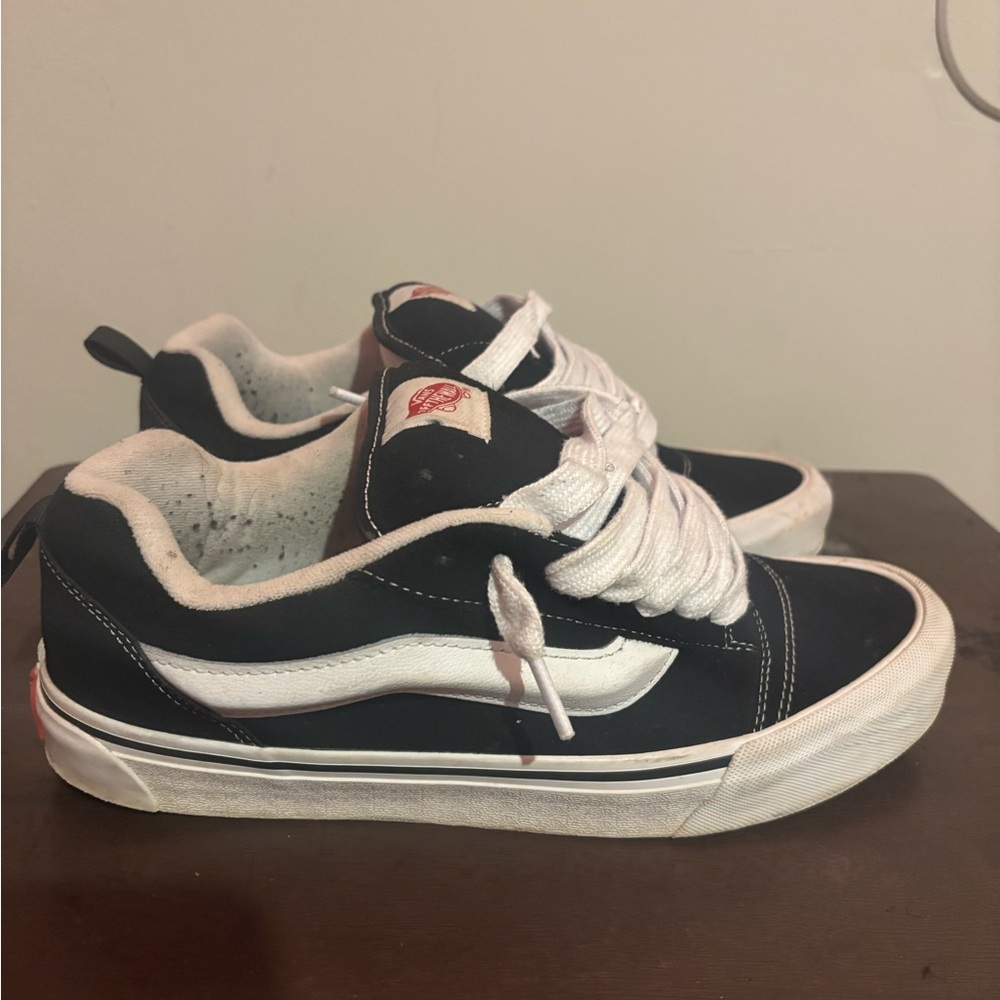 vans - Picture 2 of 5